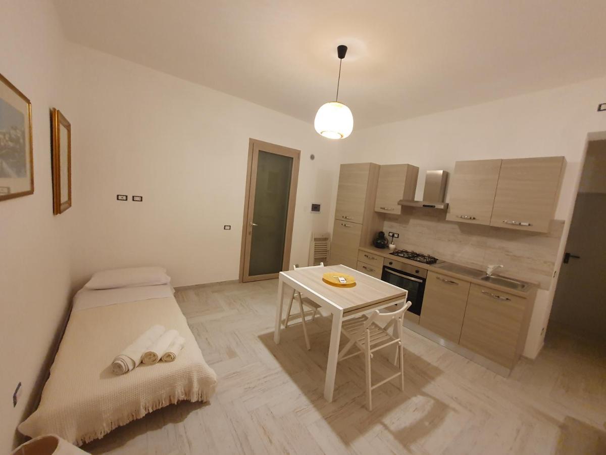 Gabrielhouse Apartment Alghero Bagian luar foto
